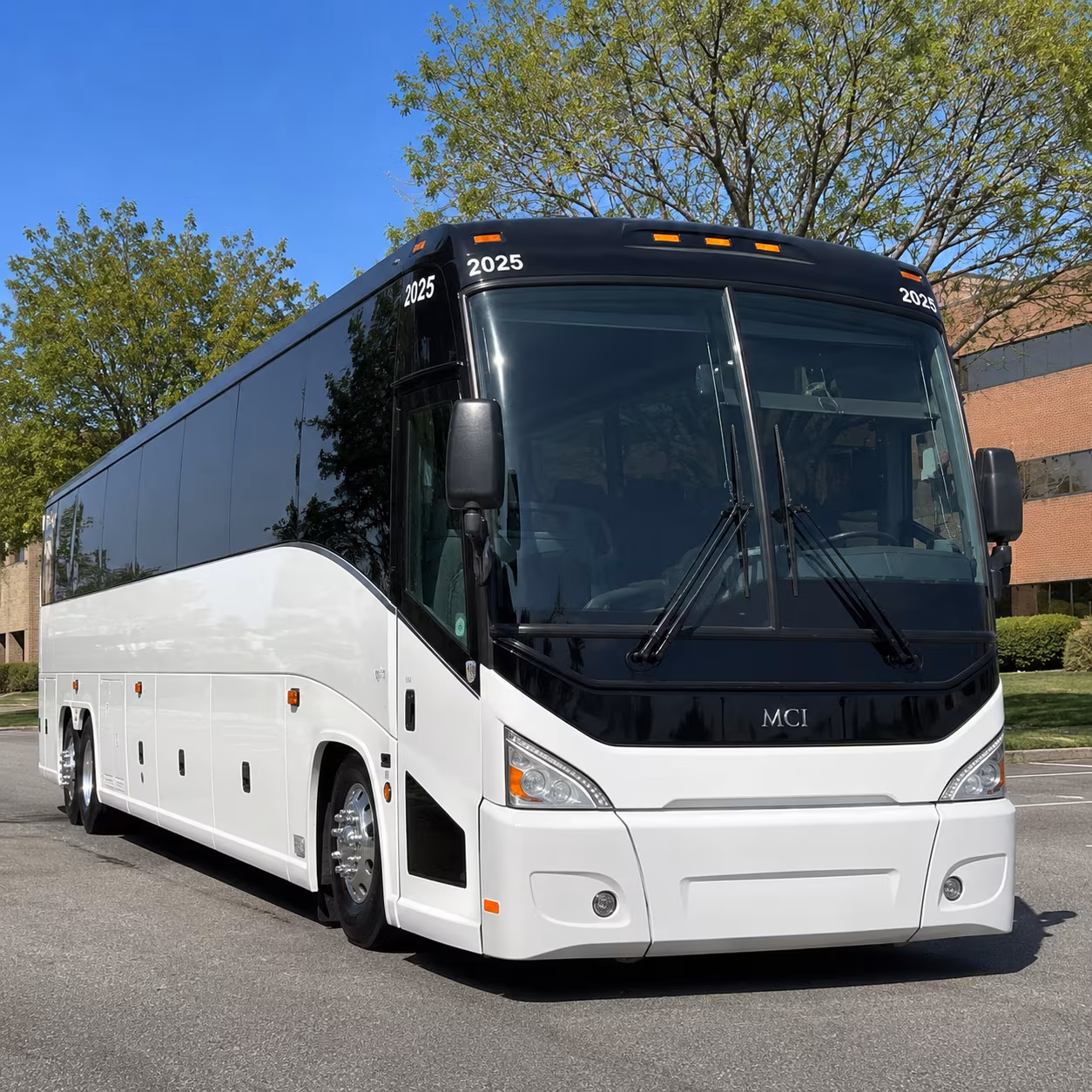 chiefs and royals game day buses from lee s summit