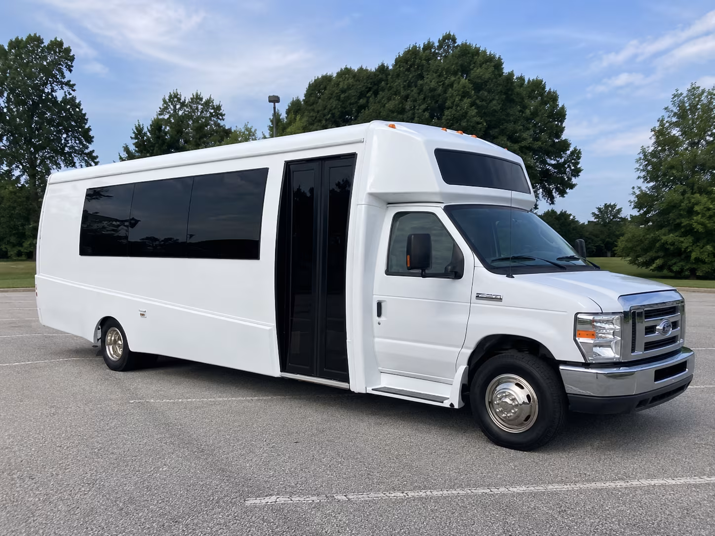 lee s summit 18 passenger party bus