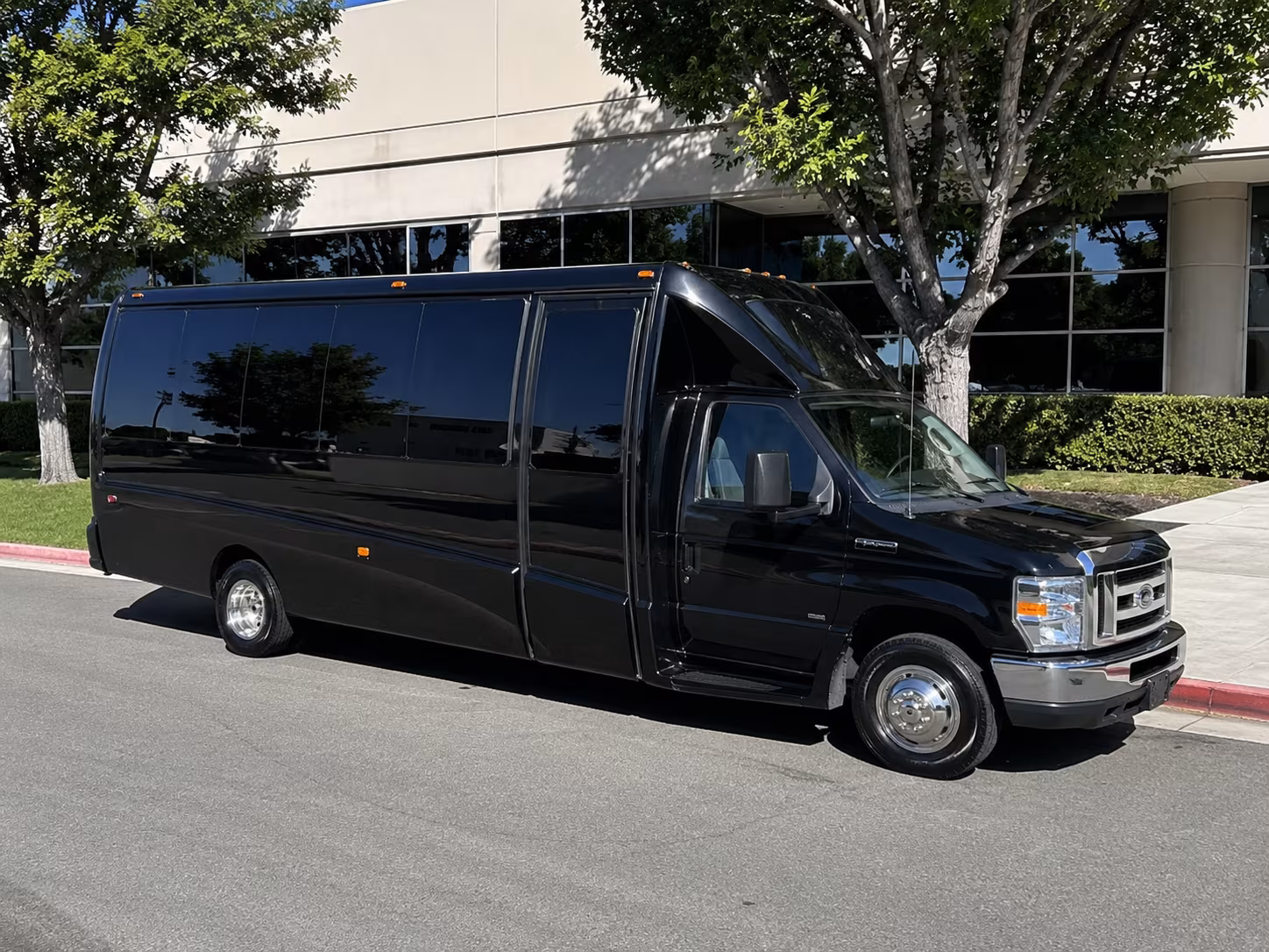 party buses to kansas city s urban wineries and downtown tasting rooms